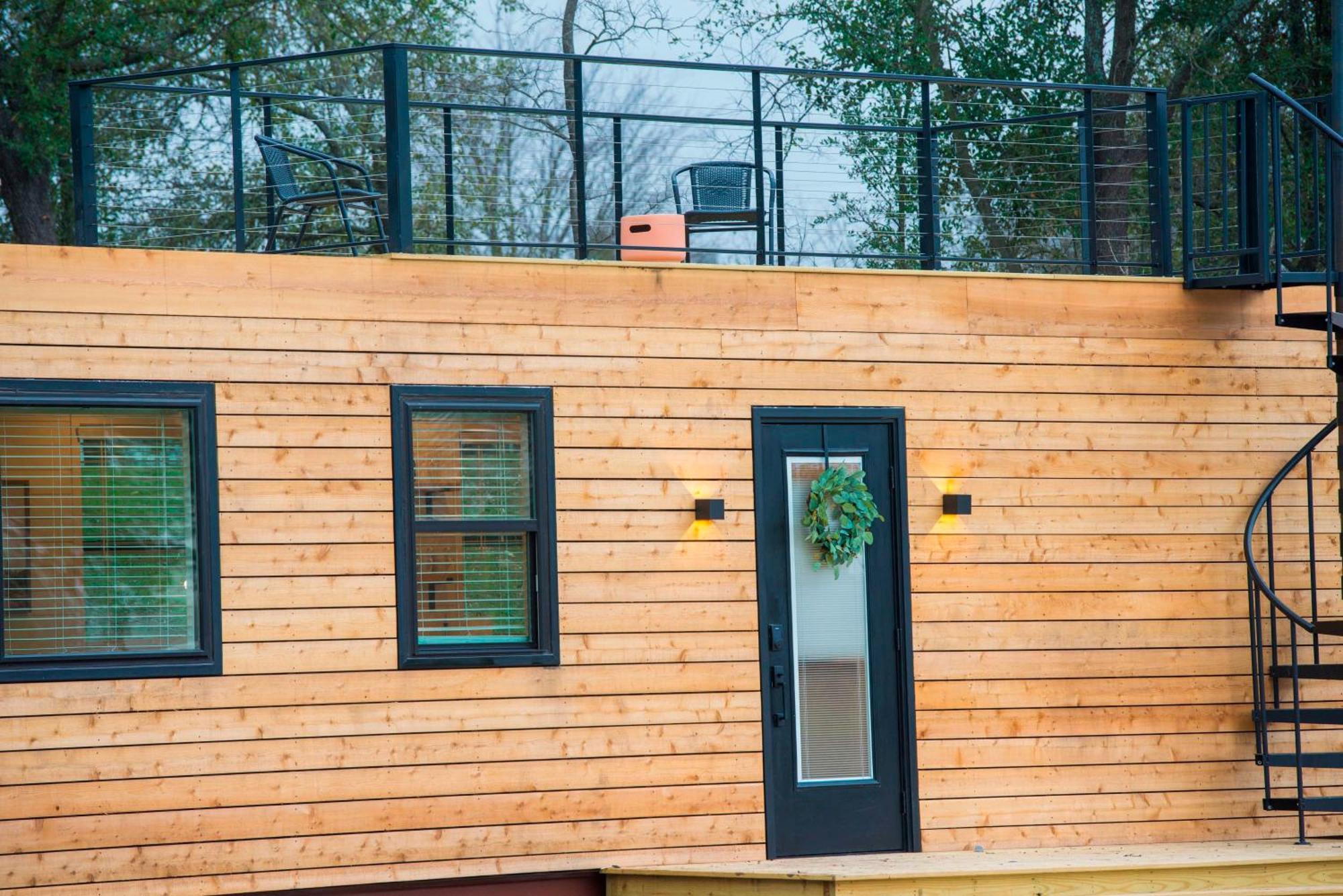 Container Home With Rooftop Views And Pickleball-Pecan Grove Bellmead エクステリア 写真